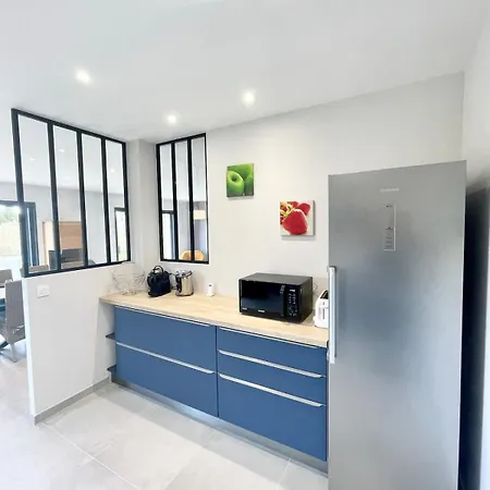 Luxury Maison D'architecte Neuve De Standing Лармор-Бадан