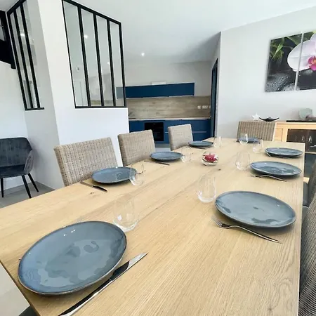 Luxury Maison D'architecte Neuve De Standing Дом отдыха Лармор-Бадан